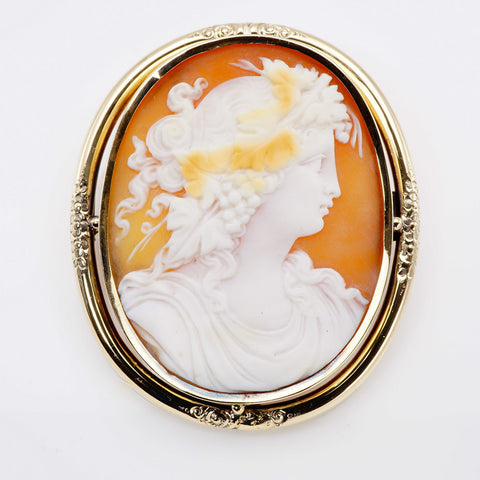 Artist Signed Cameo 14Kt Yellow Gold Brooch